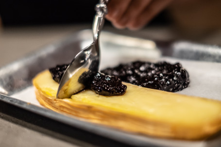 Brie Ahumado Con Mermelada De Ar Aacute;Ndanos