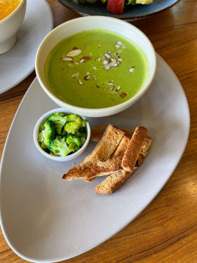 Broccoli-Pea-Spinach-Almond Soup