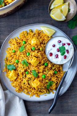 Mattar Paneer Biryani 500 Gms