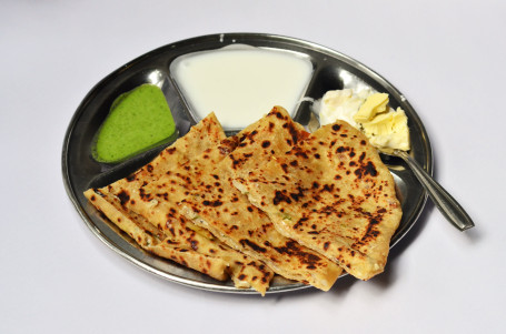 Aloo Pyaza Paratha(1Pc)