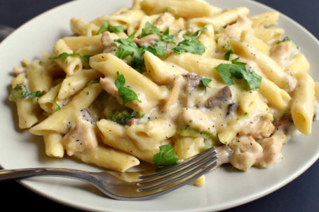 Creamy Mushroom White Sauce Pasta