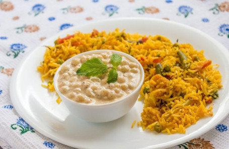 Hyderabadi Biryani And Boondi Raita Meal