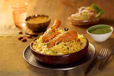 Dum Chicken Biryani 2 Pcs Bone 800 Gms Bondi Raita 300 Mls