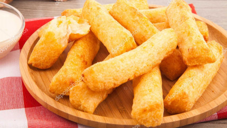 Yuca Frito Con A La Huancaina