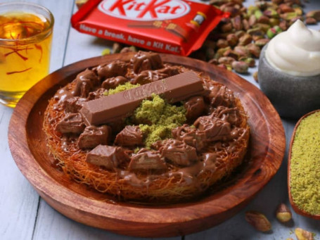 Classic Kitkat Kunafa