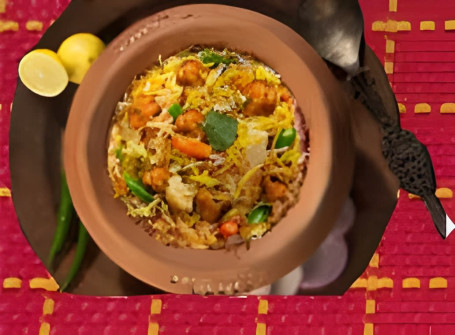 Veg Handi Dum Biryani Served With Raita