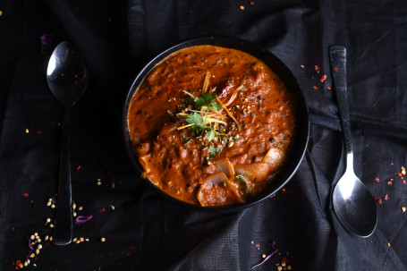 Soya Chatpati Chaap Gravy