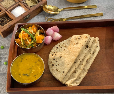 Dal Veg Dish 4 Roti