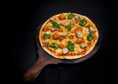 10 Fresh Dough Chicken Lovers Pizza