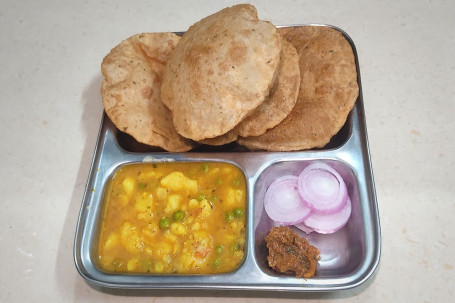 Only Poori 4 Pcs]