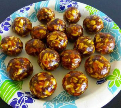 Dry Fruit Khajoor Laddoo