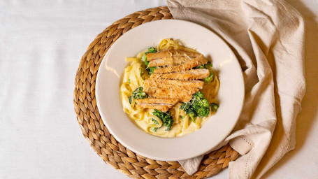 Fettuccine Cu Broccoli De Pui