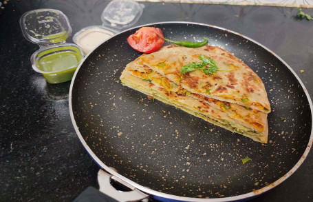 1 Aloo Cheese Paratha Served With Green Chutney