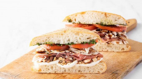 Sandwich Cu Pui Cu Prosciutto