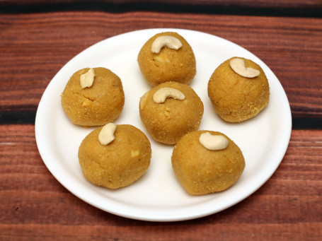 Magaj Ladoo