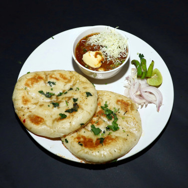 Paneer Chole Kulcha (2Kulcha)