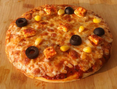 8 Corn, Olives And Paneer Pizza