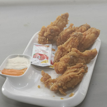 Chickeb Crispy Wings