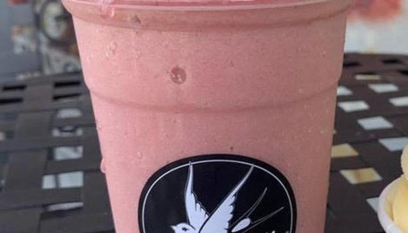 *Strawberry Banana Smoothie 12 Oz