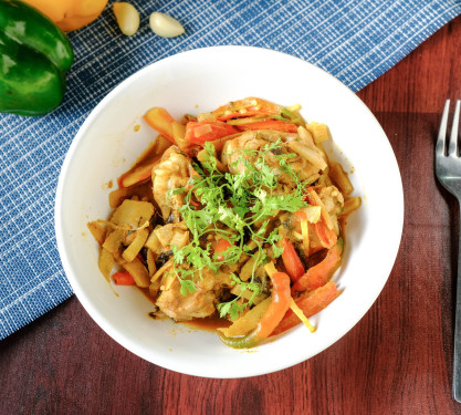 Chicken With Bambooshoot