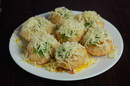 Aloo Cheese Poori