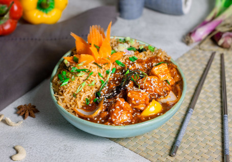 Thai Basil Rice Bowl With Chicken In Roasted Sauce