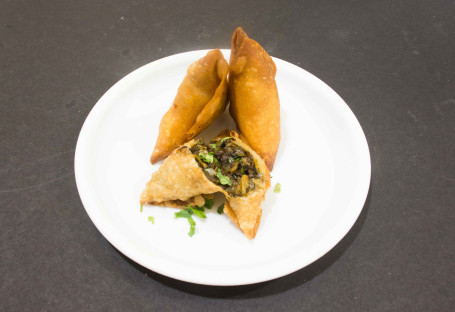 Mutton Kheema Samosa 2(Pcs)