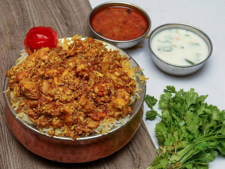 Moghlai Chicken Biryani