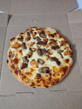 Chicken Mushroom Pizza 9