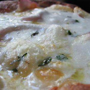 Pizza Quattro Formaggi