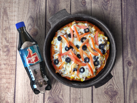 7 Fresh Veggie Special Pizza (Regular) Thums Up Pet Bottle(750Ml)