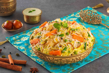 Subz-E-Biryani Veg Biryani Serves 2] 1 Kg]