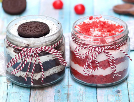 Oreo Red Velvet Jar Cake