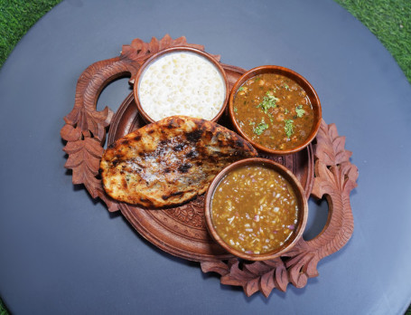 Garlic Kulcha Thali