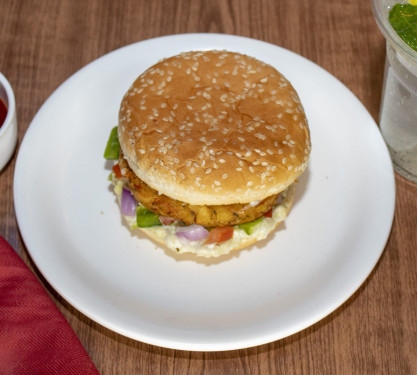 Veg Aloo Tikki Burger+Mint Mojito