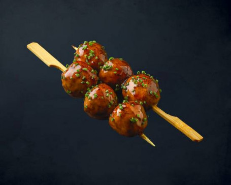 Yakitori Pui Tsukune Perechea