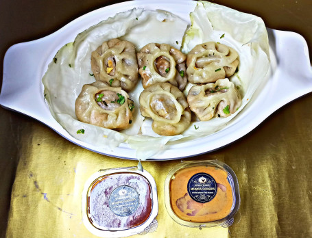 Steamed Veggie Supreme Momos