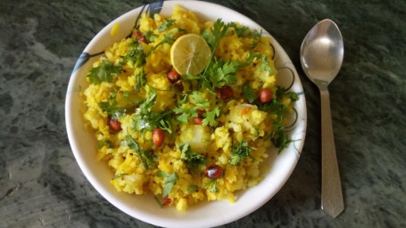 Onion And Potato Poha