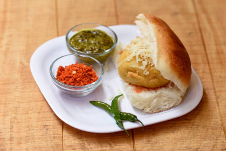 Schezwan Vada Pav (Burger)