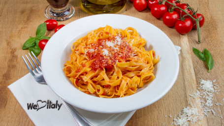 Tagliatelle With Tomato And Basil