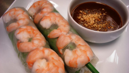 Fresh Summer Rolls With Peanut Sauce