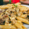 Penne Com Lascas De Carne Ao Molho Cremoso De Queijo