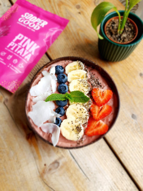 Pink Pitaya Smoothie Bowl