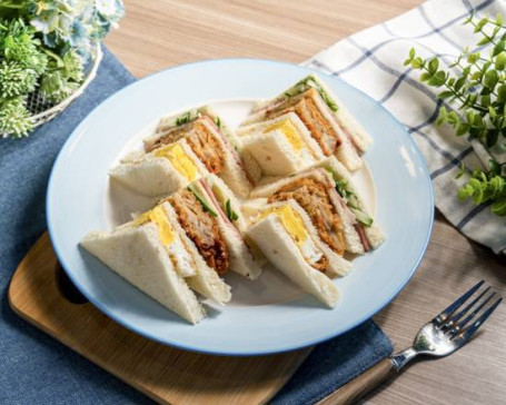 Cuì Pí Jī Tuǐ Zǒng Huì Crispy Chicken Club Sandwich