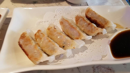 S8. Pork-Gyoza (6 Pcs)