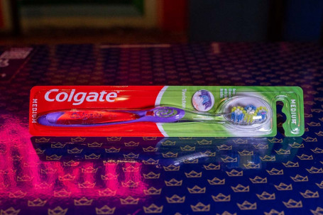 Periuta De Dinti Colgate