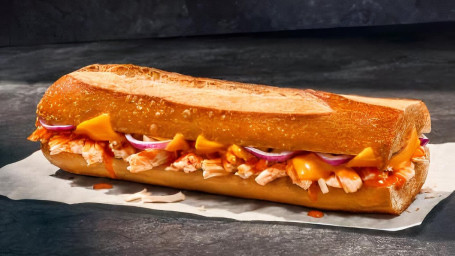 Smoky Buffalo Chicken Melt – Baghetă Prăjită