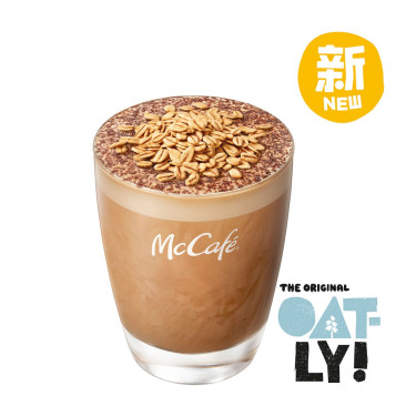 Salted Caramel Oatly Latte L Yán Yán Jiāo Táng Yàn Mài Kā Fēi Dà Salted Caramel Oatly Latte L