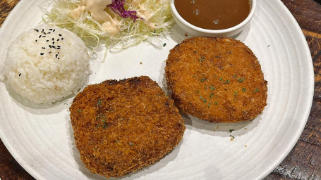 Menchi Donkatsu 멘치 돈까스