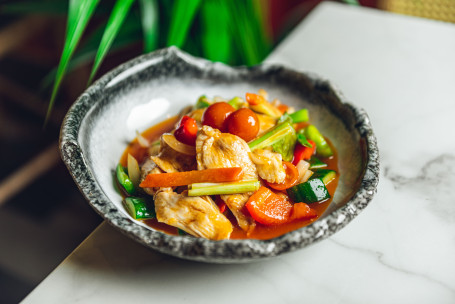 Pad Priew Wan Sweet Sour Stir Fry